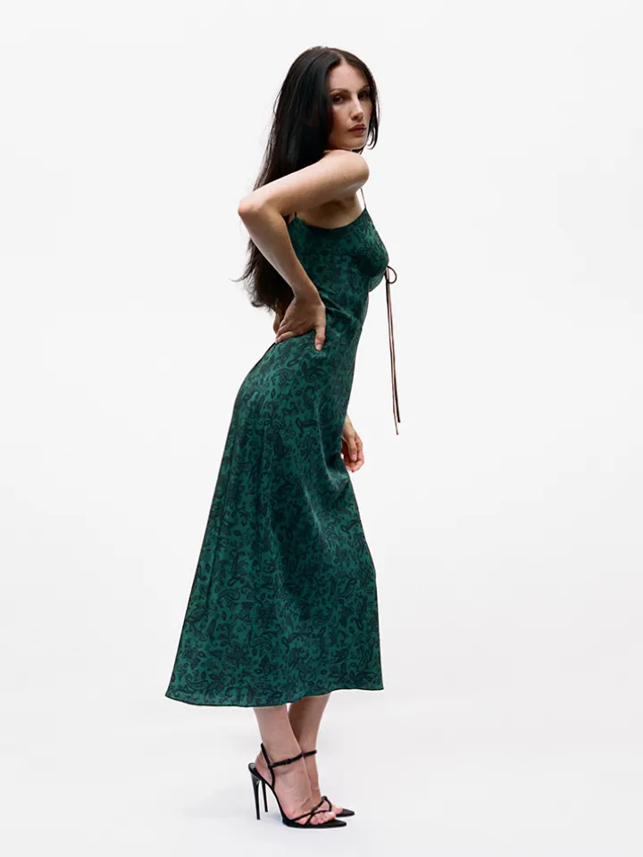 Réalisation Par Dresses^The Alba - Dazed Noir DazedNoir