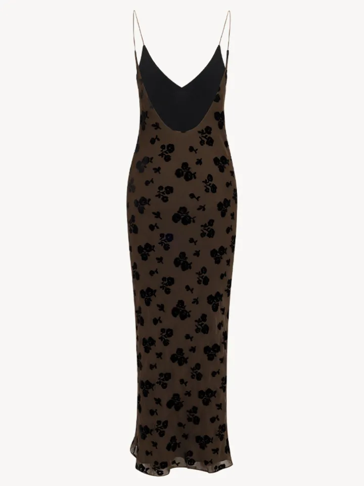 Réalisation Par Dresses^The Elvira - Allure