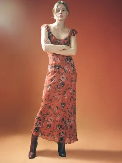 Réalisation Par Dresses^The Lila - Rosa