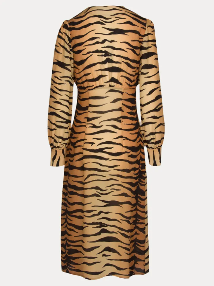 Réalisation Par Dresses^The Vivienne - Tiger