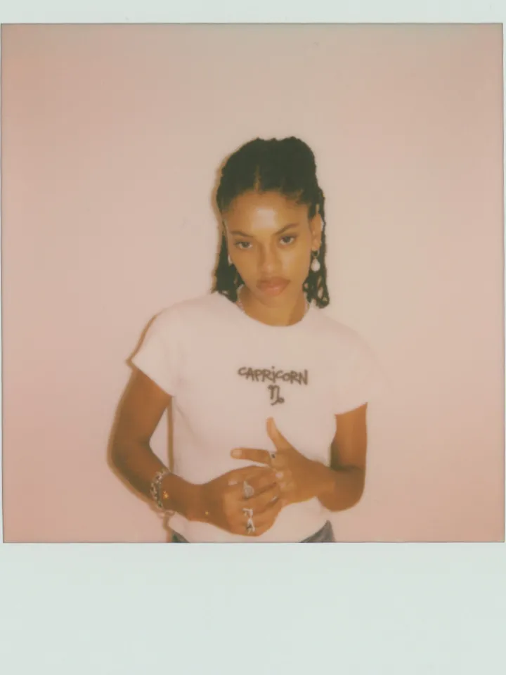 Réalisation Par Tees|Tops^Zodiac Tee - Capricorn